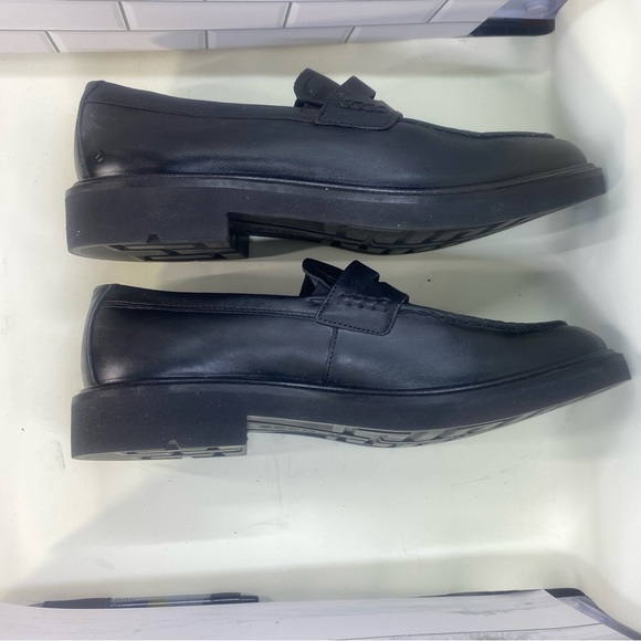 Ecco Black Leather Slip-On Loafers - Picture 3 of 14